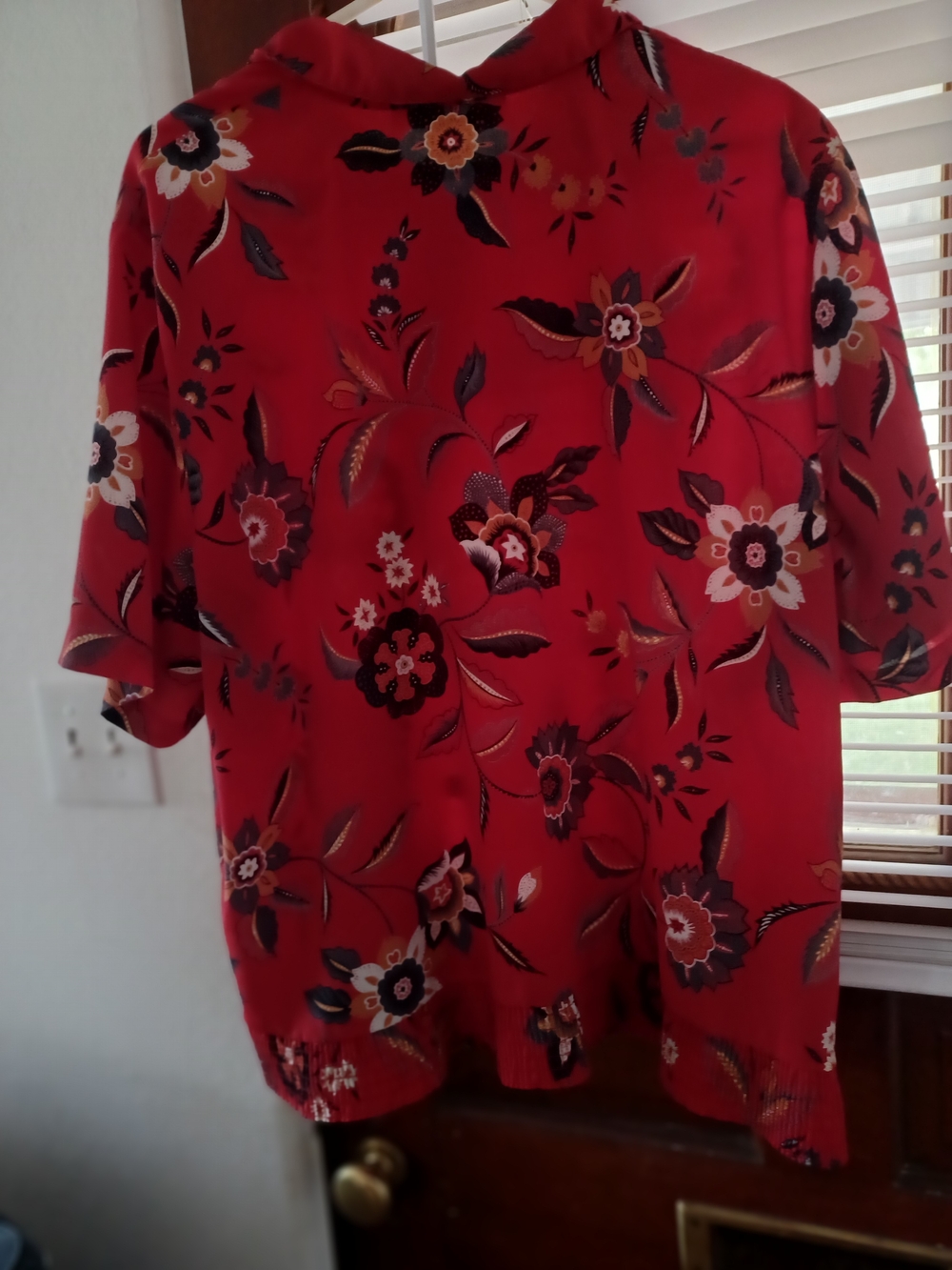 Alfred Dunner Red Floral Short-Sleeve Blouse 24w